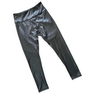 Calia Black Shine Leggings Size Medium - Nice sheen material